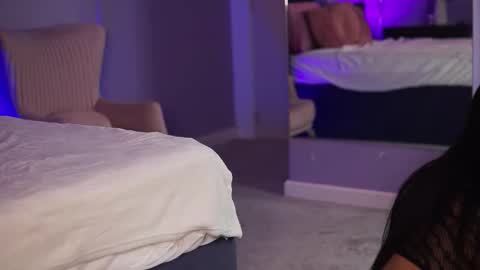 Snapshot of aishaadevoe chatting on October 22, 5:45 pm Maddy online show from October 22, 5:45 pm