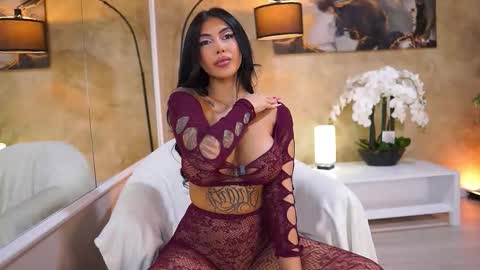 Snapshot of aishaadevoe chatting on October 30, 6:41 pm Maddy online show from October 30, 6:41 pm