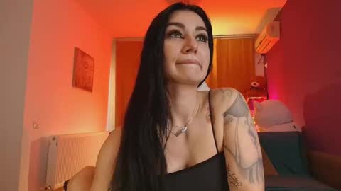 Lora online show from November 22, 10:03 am