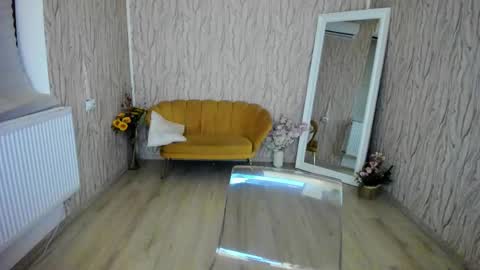 Aisha online show from March 3, 4:03 am