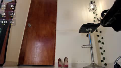 Snapshot of aitana_purple chatting on September 23, 9:29 pm Aitana online show from September 23, 9:29 pm