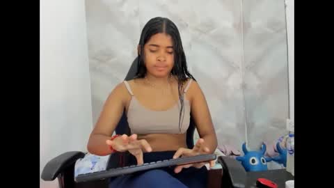 Snapshot of aitanacortes chatting on October 12, 1:43 pm aitana online show from October 12, 1:43 pm