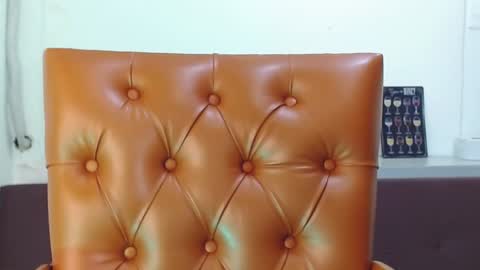 Ahitana Russ online show from December 27, 2:33 pm