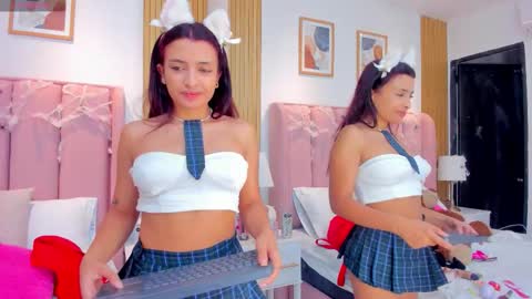 Aithana online show from November 1, 3:30 am