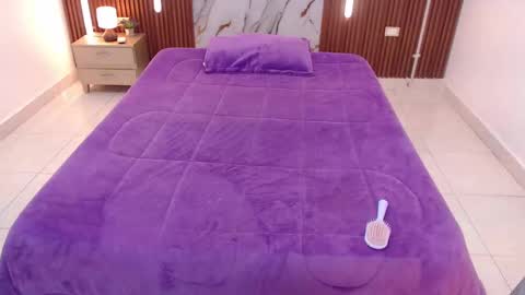 AIXA  online show from October 2, 12:12 pm