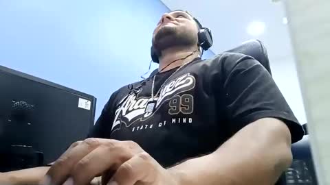 Esteban online show from February 8, 7:15 am