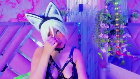 akane hikari  online show from October 10, 8:02 am