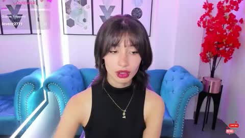 Azaka  online show from September 27, 12:32 pm