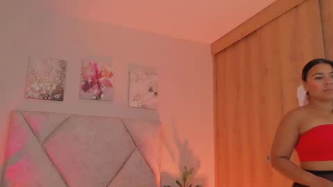 Akenda online show from November 16, 3:17 pm