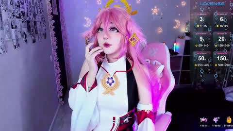 Snapshot of aki__ra chatting on February 28, 8:39 pm Aki online show from February 28, 8:39 pm