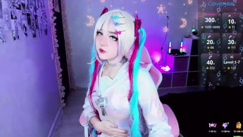 Snapshot of aki__ra chatting on March 2, 9:22 pm Aki online show from March 2, 9:22 pm