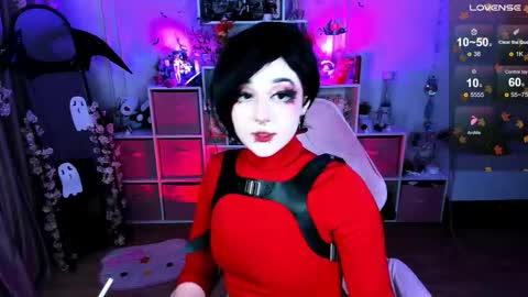 Snapshot of aki__ra chatting on November 9, 9:46 pm Aki online show from November 9, 9:46 pm