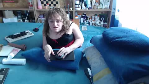 Natalie online show from October 19, 8:04 am