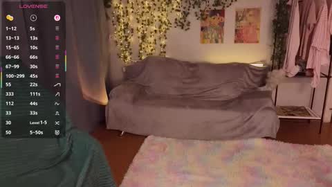 Aki online show from November 28, 7:05 pm