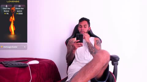 Snapshot of akira_tattoo chatting on February 3, 6:17 pm Akira online show from February 3, 6:17 pm