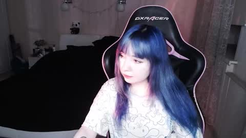 akirahartyx online show from November 21, 3:44 pm