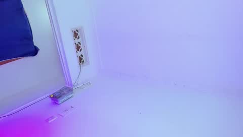 alahai_swith online show from September 11, 1:22 pm