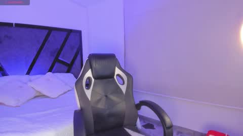 Alahia online show from November 12, 3:51 am