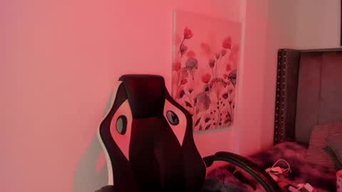 Alaia Carter online show from October 14, 3:29 am