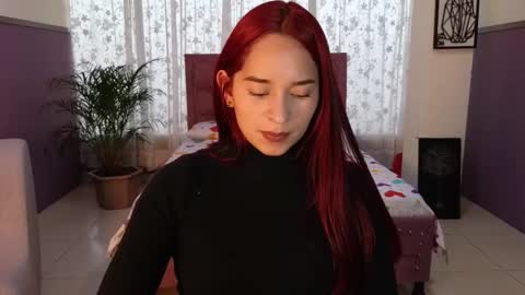 Snapshot of alaia_skater chatting on October 13, 7:25 pm Alaia Skater online show from October 13, 7:25 pm