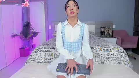 alaiaguerra online show from October 27, 7:51 pm