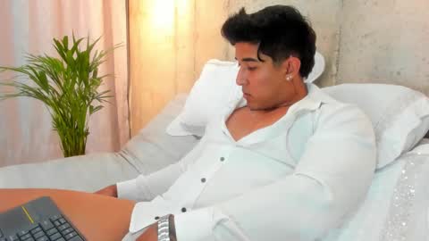 Snapshot of alan_greek_1 chatting on January 29, 2:51 am Alan greek online show from January 29, 2:51 am