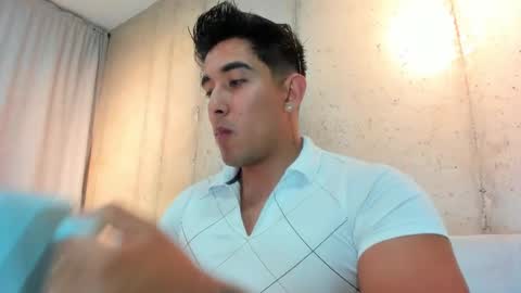 Snapshot of alan_greek_1 chatting on February 8, 3:19 am Alan greek online show from February 8, 3:19 am