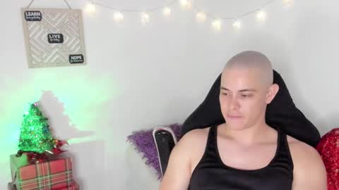 Alan Hadid online show from December 13, 6:53 am