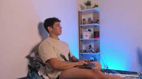 Alan Hadid online show from November 5, 9:59 pm