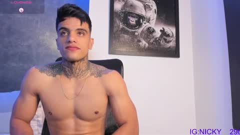 alan_morrys online show from January 10, 2:35 am