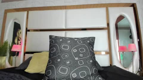 Snapshot of alan_santhos chatting on February 13, 5:26 am ---Alan--- online show from February 13, 5:26 am