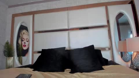 Snapshot of alan_santhos chatting on October 4, 4:21 am ---Alan--- online show from October 4, 4:21 am