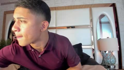 Snapshot of alan_santhos chatting on November 8, 10:19 pm ---Alan--- online show from November 8, 10:19 pm