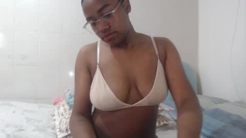 alana  online show from November 22, 2:05 pm