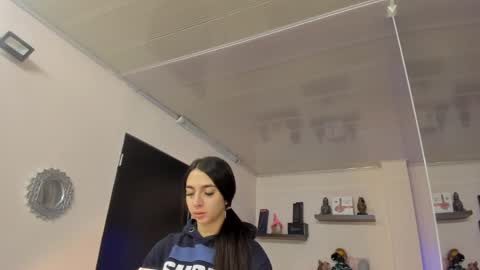 Snapshot of alana_madison chatting on January 22, 11:01 am Maeve online show from January 22, 11:01 am