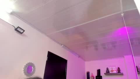 Snapshot of alana_madison chatting on February 9, 11:25 am Maeve online show from February 9, 11:25 am