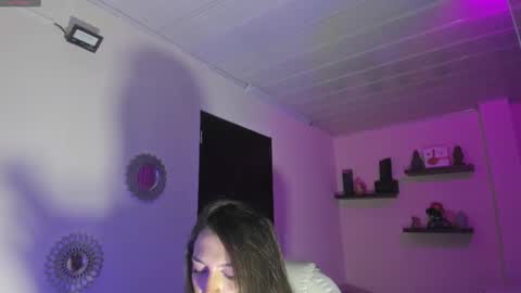 Snapshot of alana_madison chatting on March 12, 11:09 am Maeve online show from March 12, 11:09 am