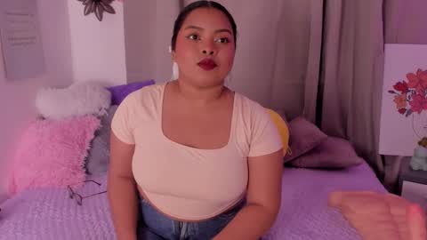 Snapshot of alanaa_gomezz chatting on November 29, 3:48 pm Alana Gmez online show from November 29, 3:48 pm