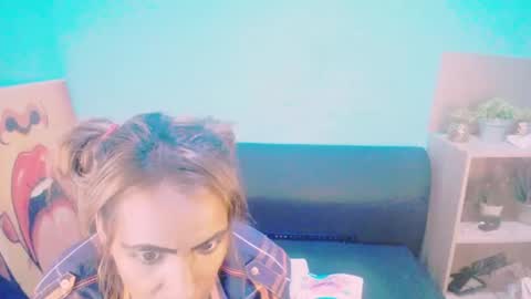 alanadelray online show from January 21, 7:04 am