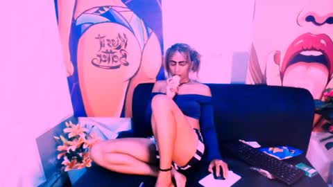 alanadelray online show from February 23, 5:18 pm