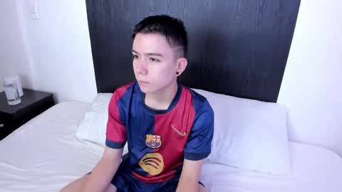 Snapshot of alanblack1 chatting on February 27, 11:31 am alanblack1 online show from February 27, 11:31 am