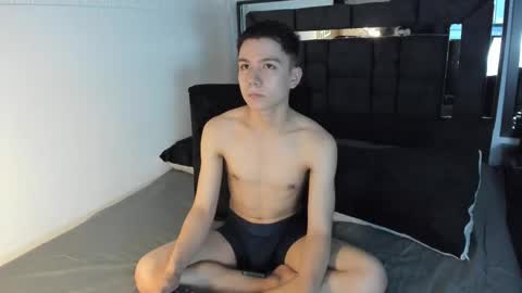 Snapshot of alanblack1 chatting on September 16, 11:17 pm alanblack1 online show from September 16, 11:17 pm