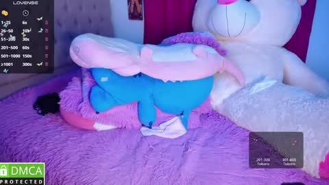 Snapshot of alanna_brunette chatting on January 9, 1:08 am lanna online show from January 9, 1:08 am