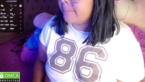 Snapshot of alanna_brunette chatting on January 12, 8:14 am lanna online show from January 12, 8:14 am