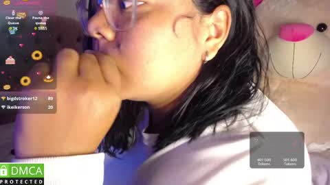 Snapshot of alanna_brunette chatting on March 5, 8:10 am lanna online show from March 5, 8:10 am