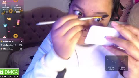 Snapshot of alanna_brunette chatting on March 5, 11:17 am lanna online show from March 5, 11:17 am