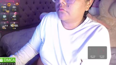 Snapshot of alanna_brunette chatting on March 6, 2:09 am lanna online show from March 6, 2:09 am