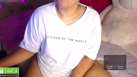 Snapshot of alanna_brunette chatting on September 10, 10:59 am lanna online show from September 10, 10:59 am