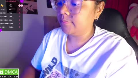 Snapshot of alanna_brunette chatting on September 28, 12:38 am lanna online show from September 28, 12:38 am