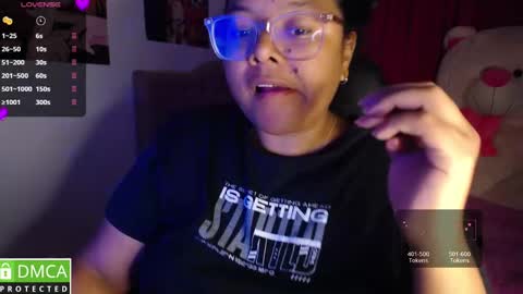 Snapshot of alanna_brunette chatting on September 29, 1:33 am lanna online show from September 29, 1:33 am